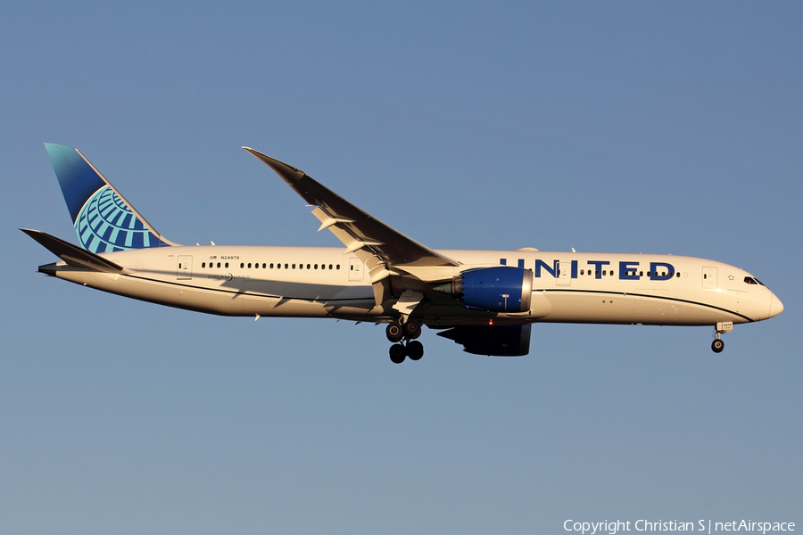 United Airlines Boeing 787-9 Dreamliner (N24979) | Photo 482539