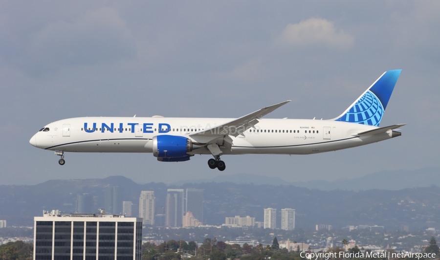 United Airlines Boeing 787-9 Dreamliner (N24980) | Photo 615464