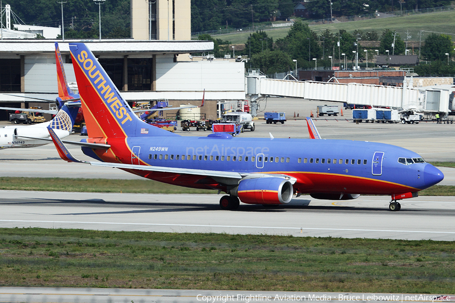 Southwest Airlines Boeing 737-7H4 (N249WN) | Photo 85817