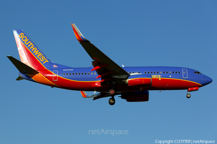 Southwest Airlines Boeing 737-7H4 (N250WN) | Photo 59597