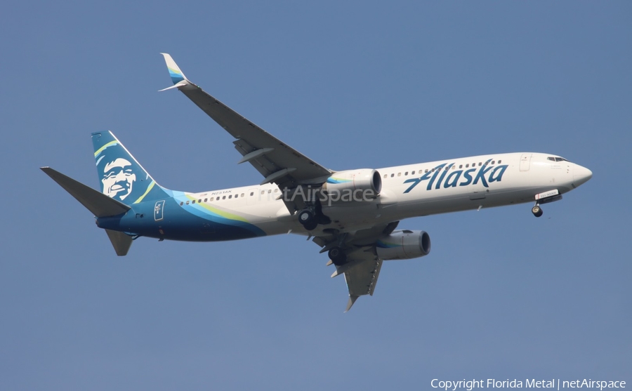 Alaska Airlines Boeing 737-990(ER) (N251AK) | Photo 621095