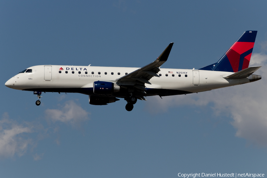 Delta Connection (SkyWest Airlines) Embraer ERJ-175LR (ERJ-170-200LR) (N251SY) | Photo 446779
