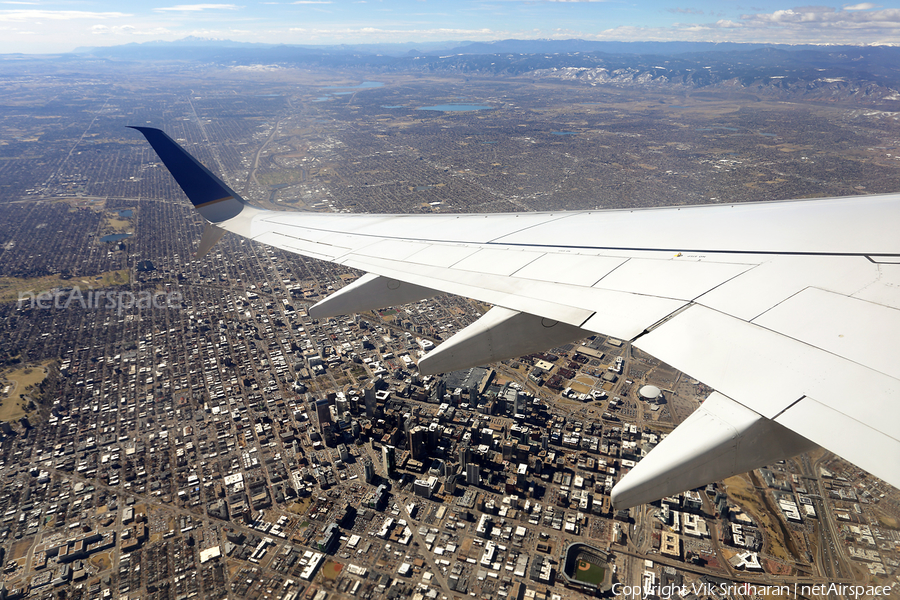 United Airlines Boeing 737-824 (N25201) | Photo 233547