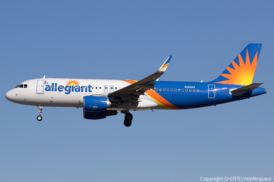 Allegiant Air Airbus A320-214 (N252NV) | Photo 555811