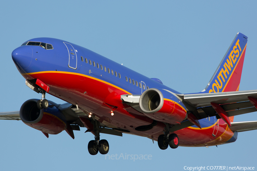 Southwest Airlines Boeing 737-7H4 (N252WN) | Photo 58589