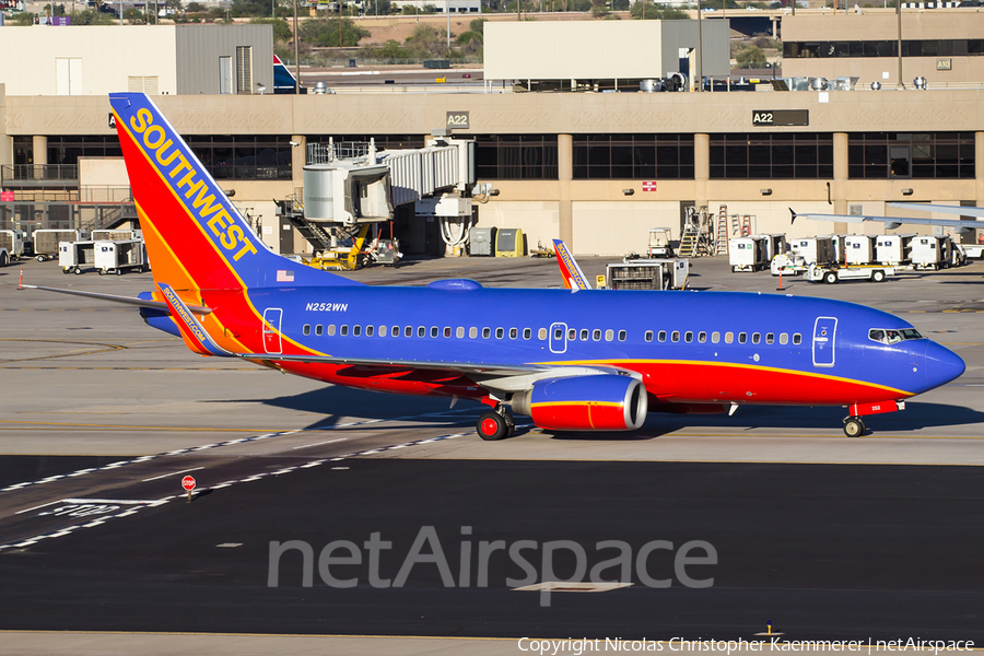 Southwest Airlines Boeing 737-7H4 (N252WN) | Photo 124096
