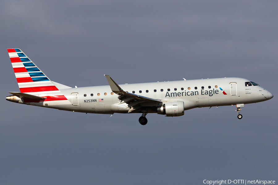 American Eagle (Envoy) Embraer ERJ-175LR (ERJ-170-200LR) (N253NN) | Photo 671100