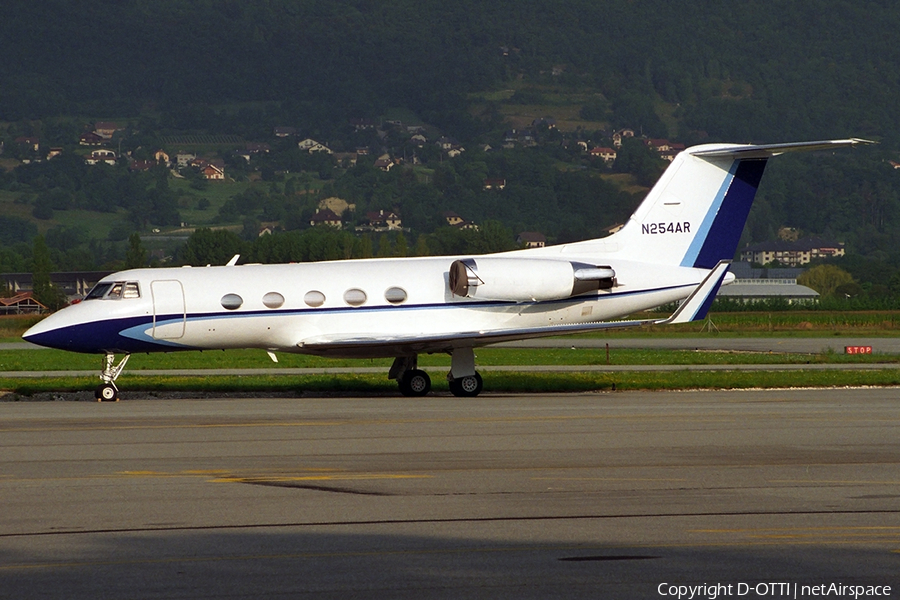 (Private) Gulfstream GIIB (N254AR) | Photo 267472