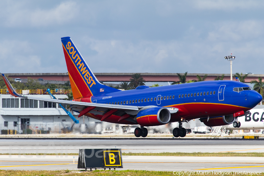 Southwest Airlines Boeing 737-7H4 (N254WN) | Photo 223365