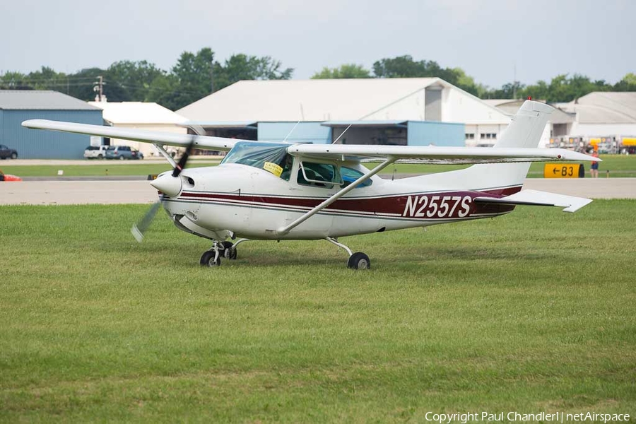 (Private) Cessna TR182 Turbo Skylane RG (N2557S) | Photo 191632