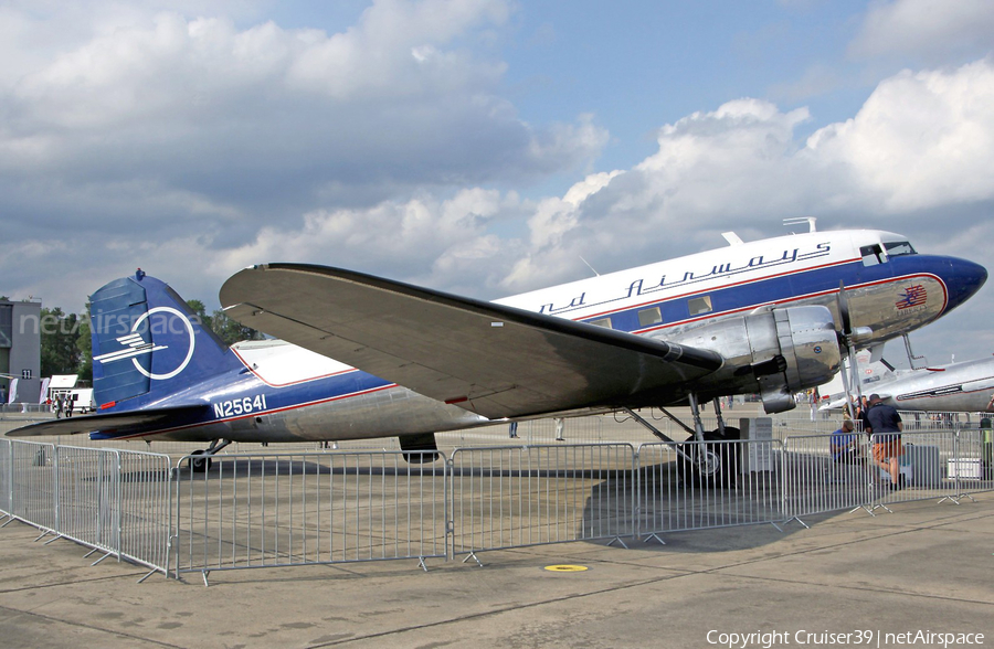 Legend Airways of Colorado Douglas DC-3C-S4C4G (N25641) | Photo 364357
