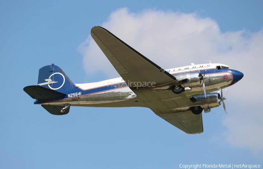 Legend Airways of Colorado Douglas DC-3C-S4C4G (N25641) | Photo 378831