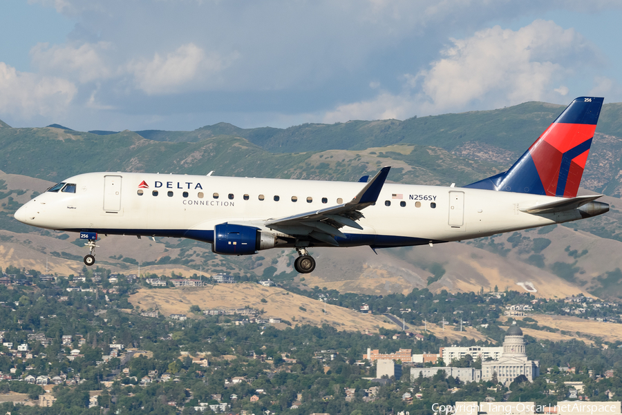 Delta Connection (SkyWest Airlines) Embraer ERJ-175LR (ERJ-170-200LR) (N256SY) | Photo 459257