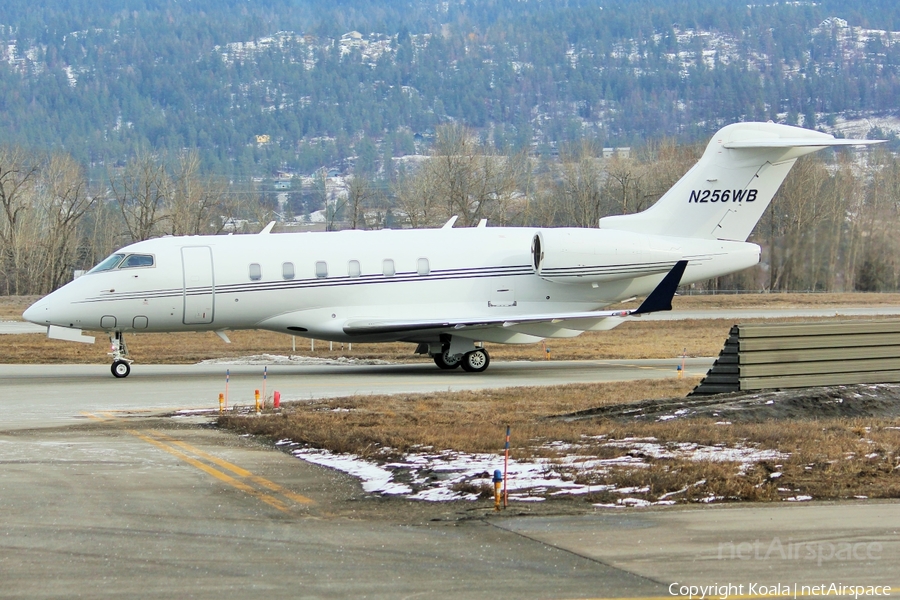 Executive Jet Management Bombardier BD-100-1A10 Challenger 300 (N256WB) | Photo 676094