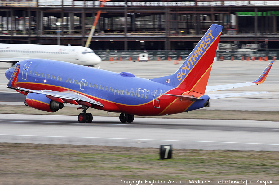 Southwest Airlines Boeing 737-7H4 (N256WN) | Photo 85937
