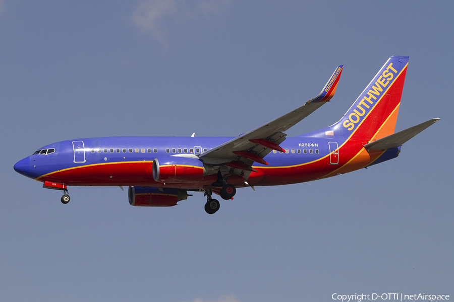 Southwest Airlines Boeing 737-7H4 (N256WN) | Photo 336556