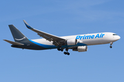 Amazon Prime Air (Air Transport International) Boeing 767-323(ER)(BDSF) (N257AZ) at  Windsor Locks - Bradley International, United States
