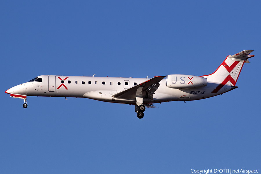 JSX Embraer ERJ-135LR (N257JX) | Photo 538938