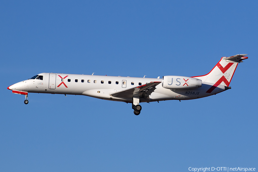 JSX Embraer ERJ-135LR (N258JX) | Photo 547882