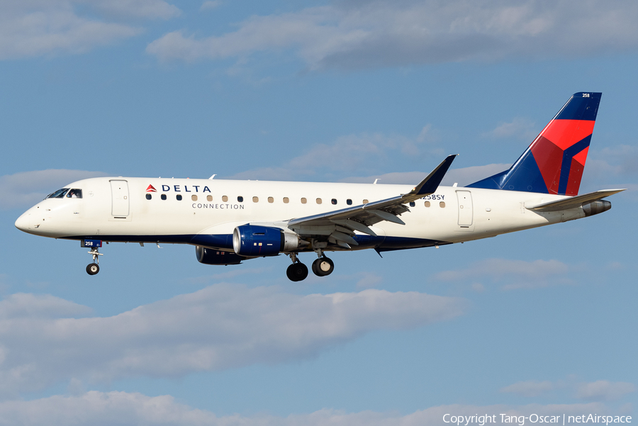 Delta Connection (SkyWest Airlines) Embraer ERJ-175LR (ERJ-170-200LR) (N258SY) | Photo 458899