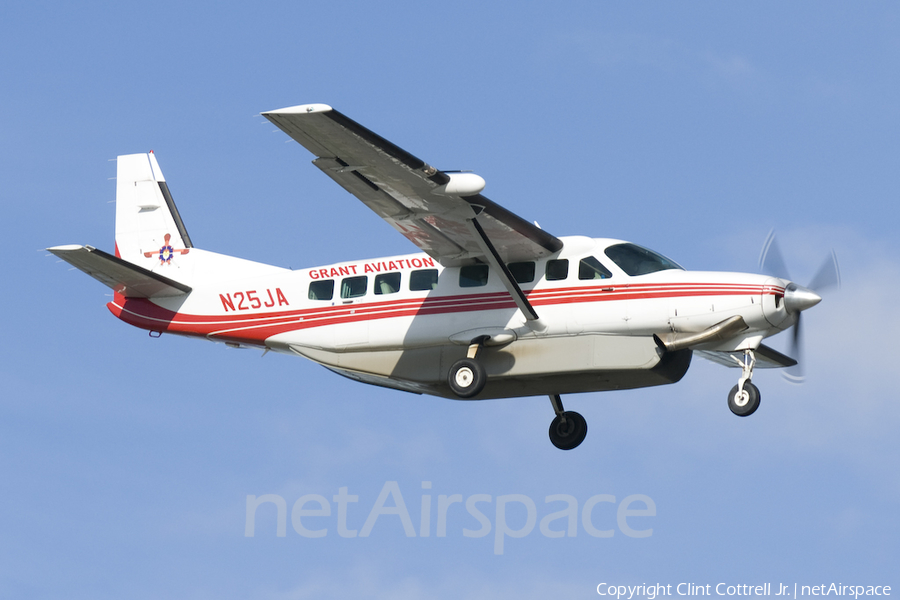 Grant Aviation Cessna 208B Grand Caravan (N25JA) | Photo 44667