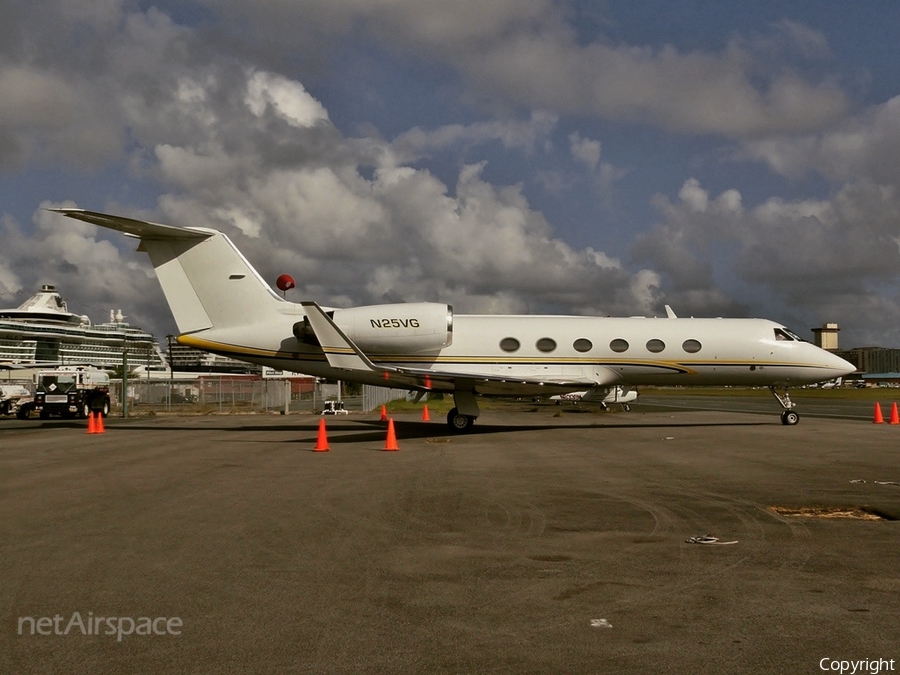 (Private) Gulfstream G-IV (N25VG) | Photo 156428