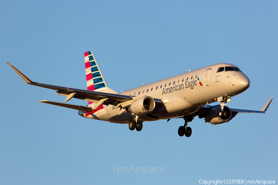 American Eagle (Envoy) Embraer ERJ-175LR (ERJ-170-200LR) (N260NN) | Photo 203042