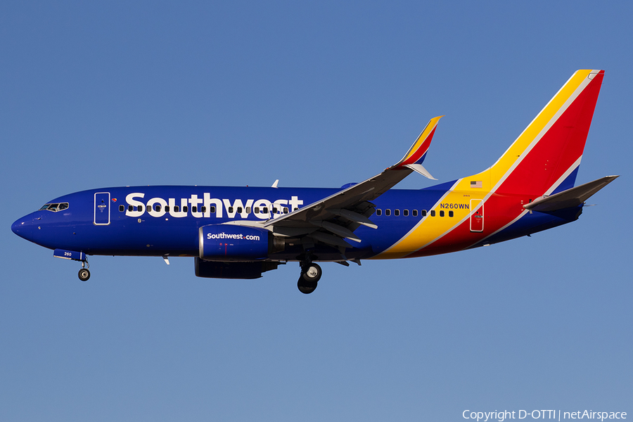 Southwest Airlines Boeing 737-7H4 (N260WN) | Photo 553875