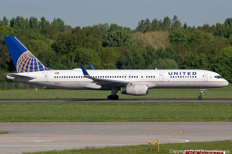 United Airlines Boeing 757-224 (N26123) | Photo 242448