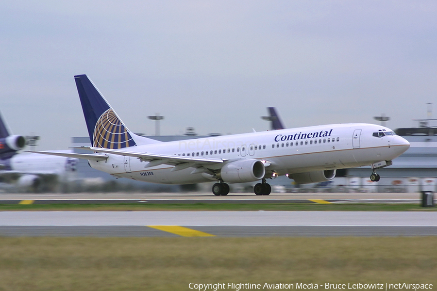 Continental Airlines Boeing 737-824 (N26208) | Photo 188729