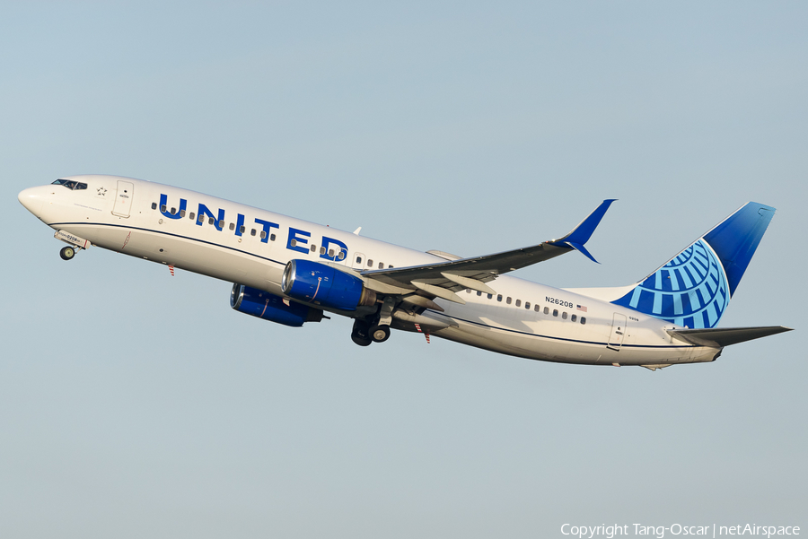 United Airlines Boeing 737-824 (N26208) | Photo 544457