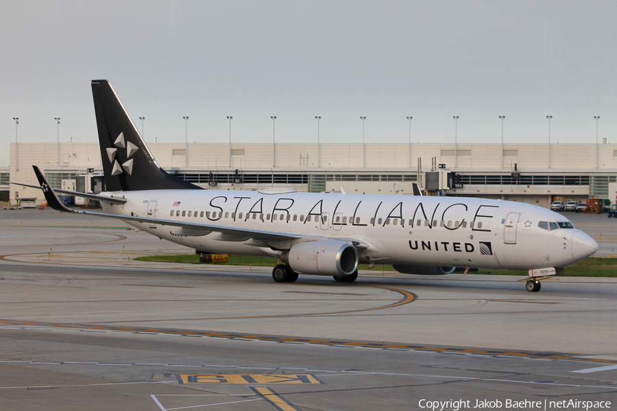 United Airlines Boeing 737-824 (N26210) | Photo 138945