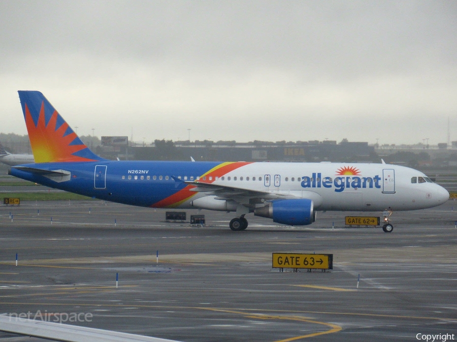 Allegiant Air Airbus A320-214 (N262NV) | Photo 257399