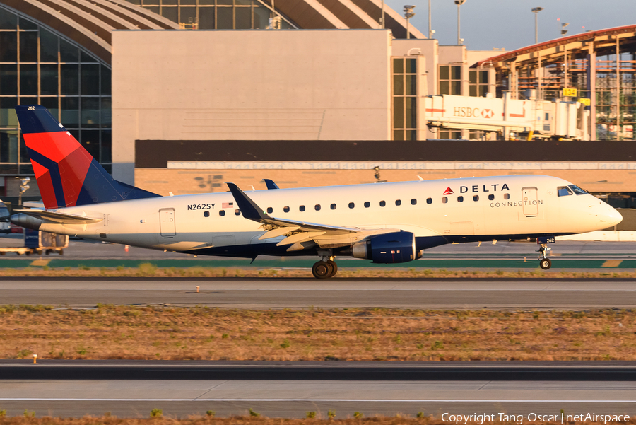 Delta Connection (SkyWest Airlines) Embraer ERJ-175LR (ERJ-170-200LR) (N262SY) | Photo 489658