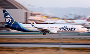 Alaska Airlines Boeing 737-990(ER) (N264AK) at  Los Angeles - International, United States