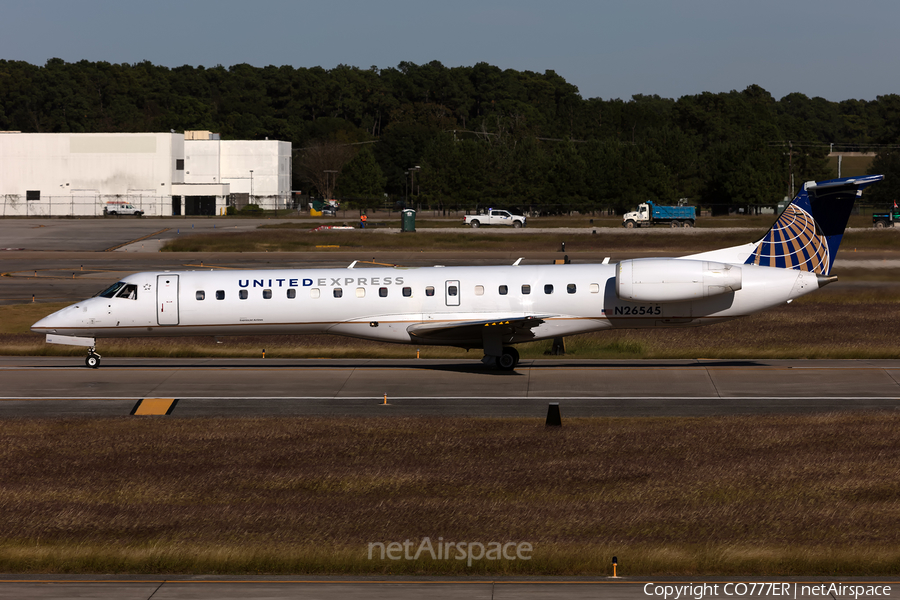 United Express (ExpressJet Airlines) Embraer ERJ-145LR (N26545) | Photo 387052