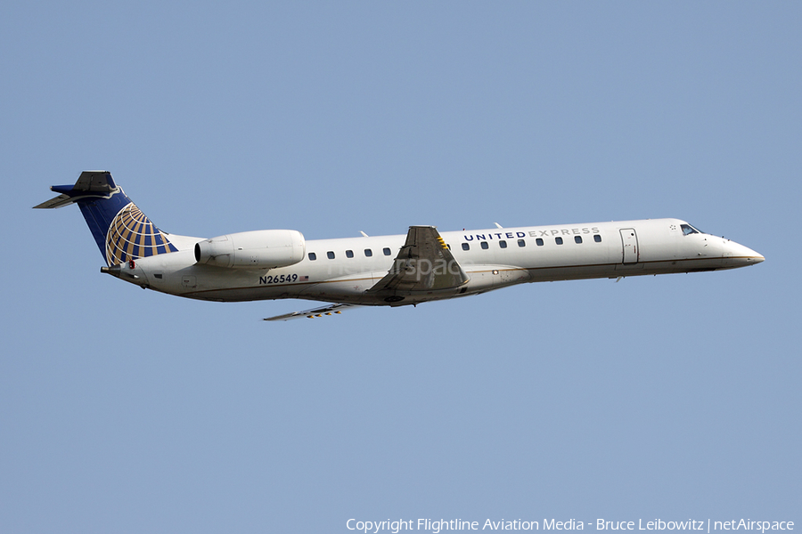 United Express (ExpressJet Airlines) Embraer ERJ-145LR (N26549) | Photo 88394