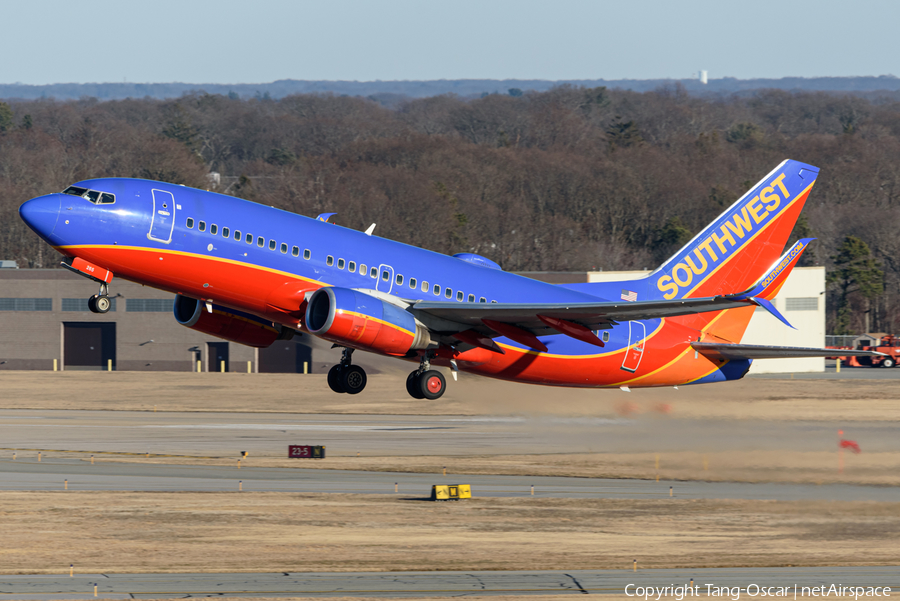 Southwest Airlines Boeing 737-7H4 (N265WN) | Photo 376244