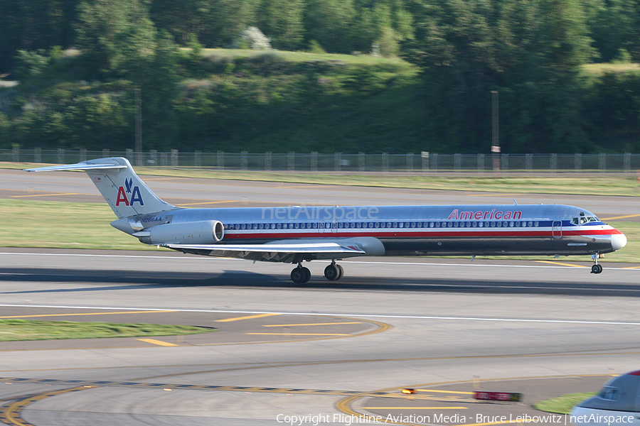 American Airlines McDonnell Douglas MD-82 (N266AA) | Photo 127762