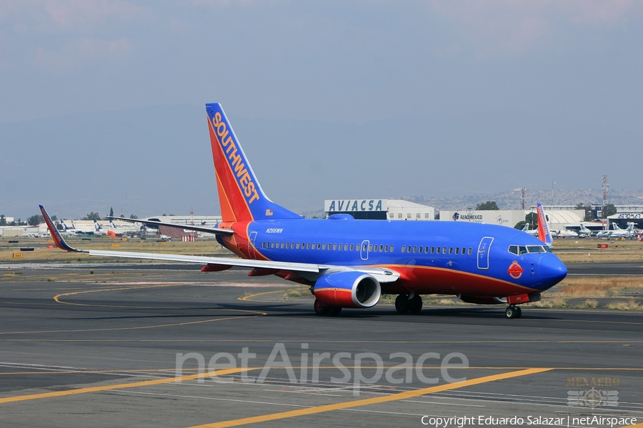 Southwest Airlines Boeing 737-7H4 (N266WN) | Photo 290170