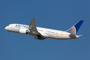 United Airlines Boeing 787-8 Dreamliner (N26906) at  Los Angeles - International, United States