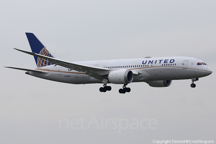 United Airlines Boeing 787-8 Dreamliner (N26909) | Photo 393746