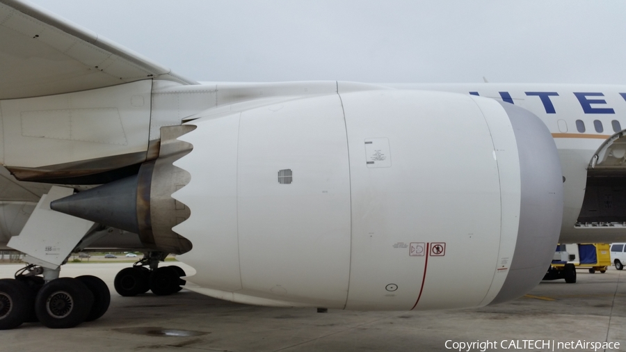 United Airlines Boeing 787-8 Dreamliner (N26909) | Photo 68576