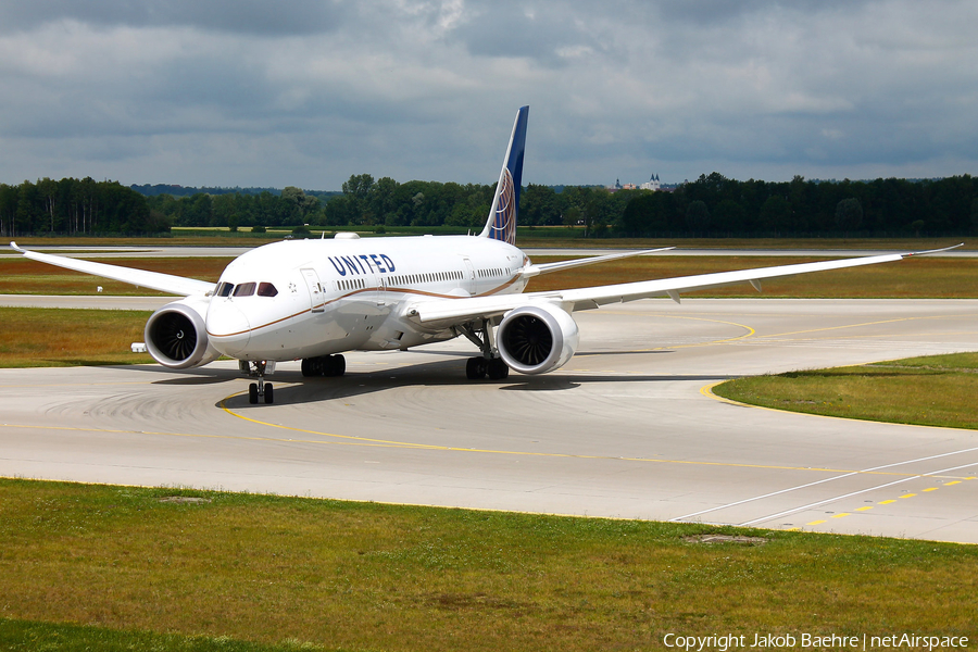 United Airlines Boeing 787-8 Dreamliner (N26909) | Photo 173844