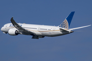 United Airlines Boeing 787-8 Dreamliner (N26910) at  Amsterdam - Schiphol, Netherlands