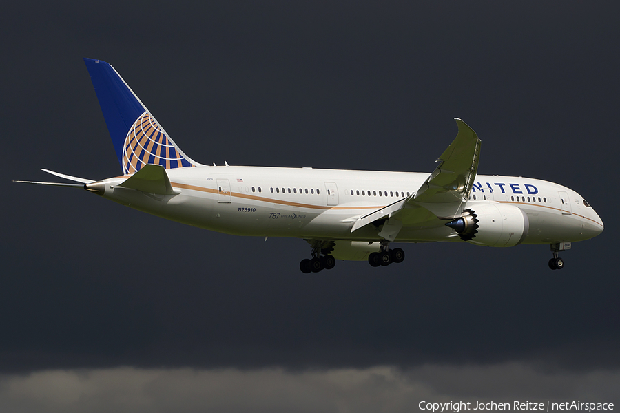 United Airlines Boeing 787-8 Dreamliner (N26910) | Photo 52034