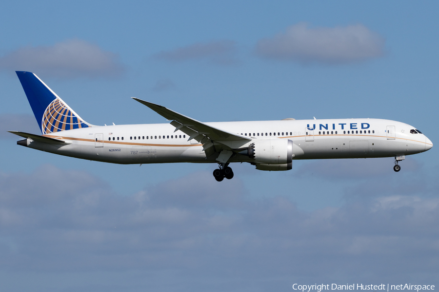 United Airlines Boeing 787-9 Dreamliner (N26952) | Photo 525798