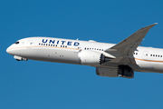 United Airlines Boeing 787-9 Dreamliner (N26952) at  Los Angeles - International, United States