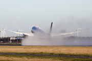 United Airlines Boeing 787-9 Dreamliner (N26960) at  Amsterdam - Schiphol, Netherlands