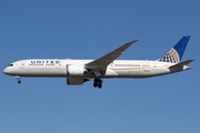 United Airlines Boeing 787-9 Dreamliner (N26960) at  Los Angeles - International, United States